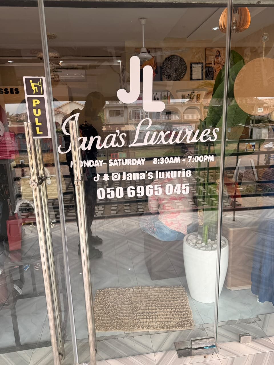 Jana's Luxuries storefront